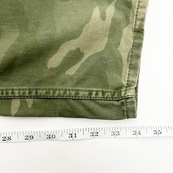 Hollister Button-Fly Slim Straight Leg Camouflage Jeans. Green. 32 x 34 - Picture 10 of 15